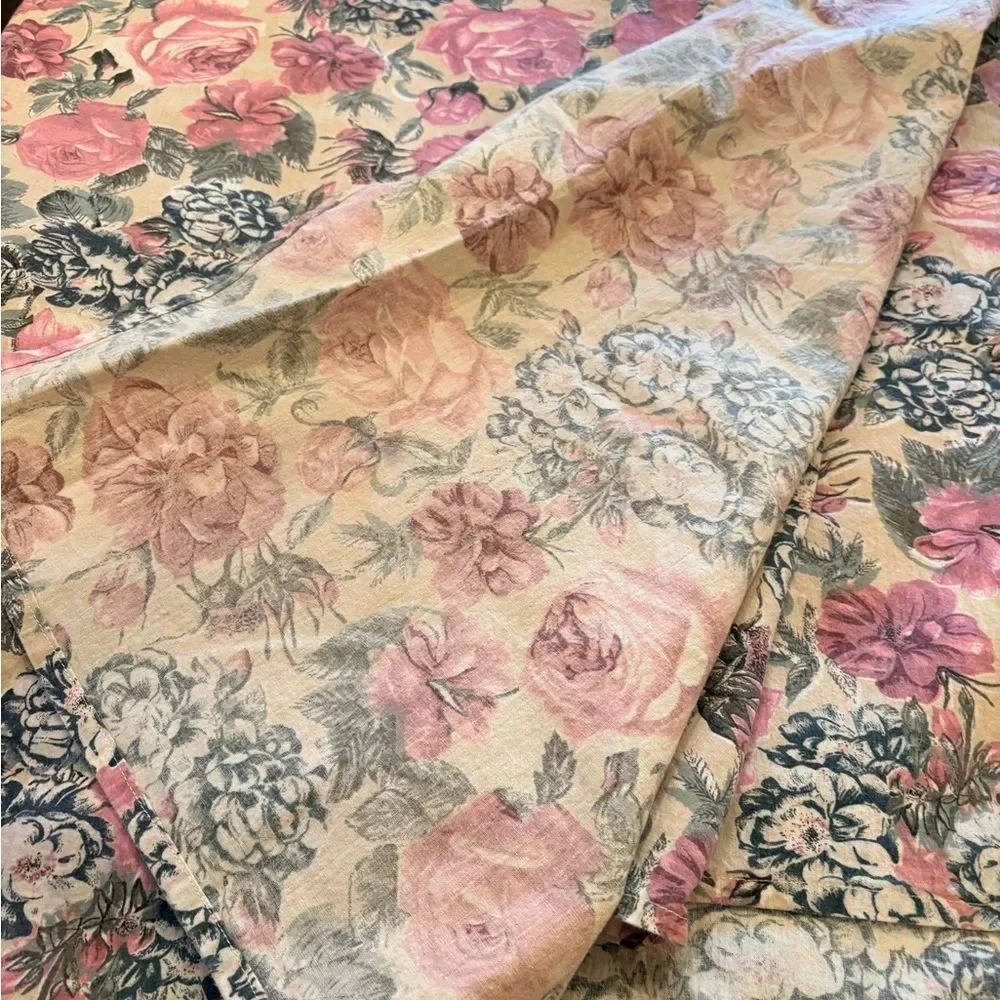 Floral Purple Rose Tablecloth